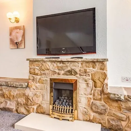 Delightful Garforth Home Exterior photo