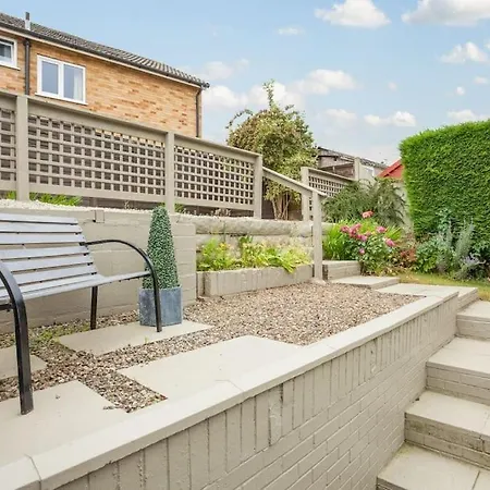 Delightful Garforth Home Exterior photo